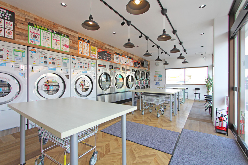 阪南店 明るい店内