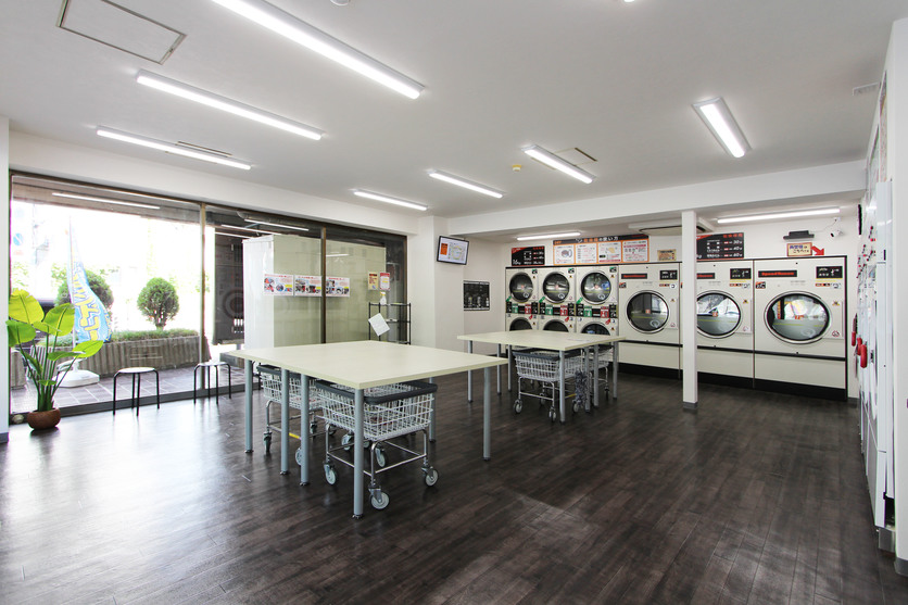 スノーランドリー寝屋川店